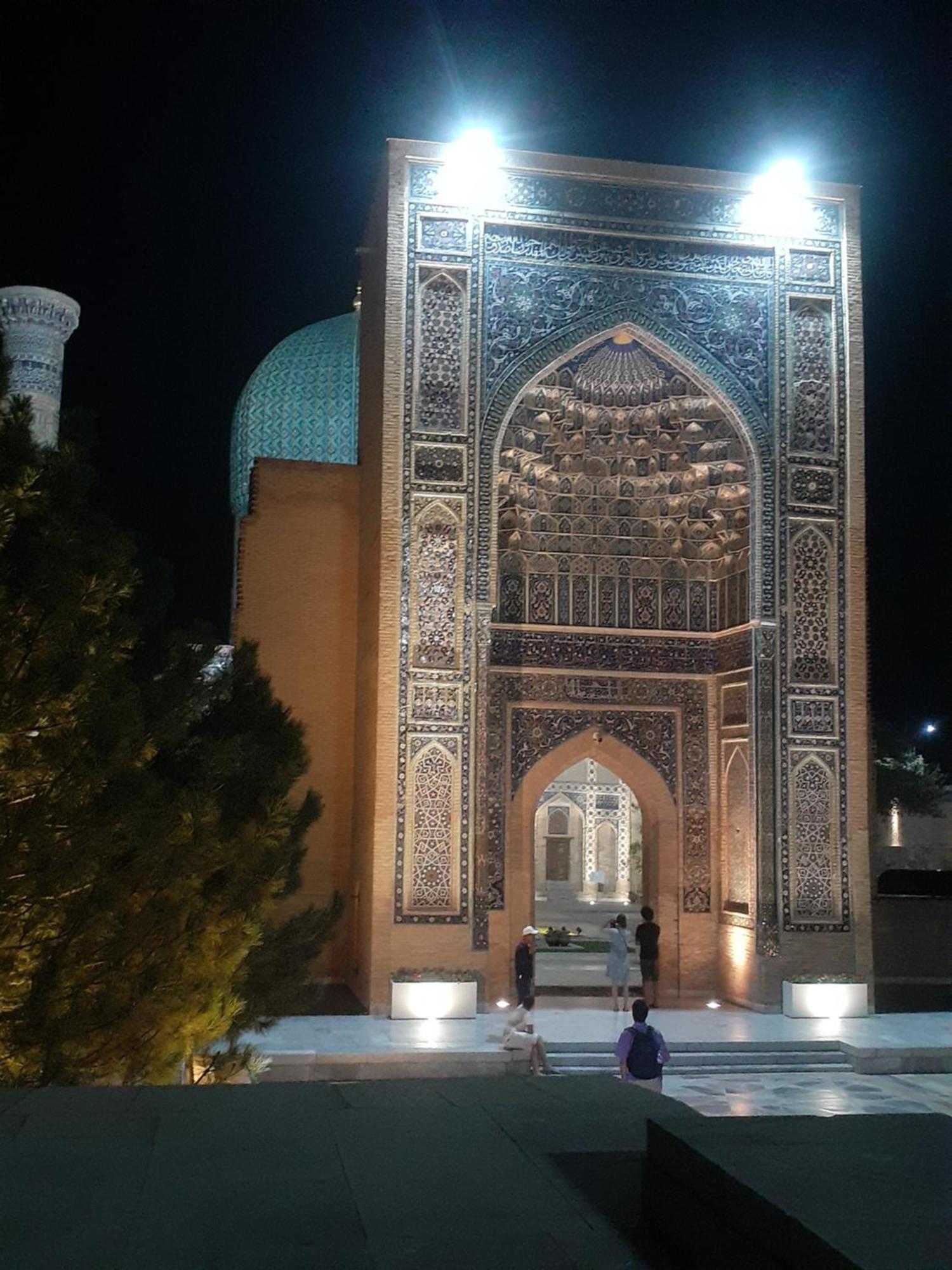 Hotel Dilnura Samarkand Buitenkant foto